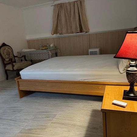 The White Pearl Apartment Metuchen Екстериор снимка